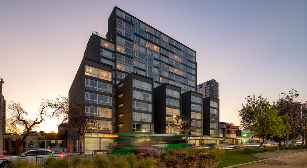 Fotografía de proyecto Edificio Casa Bustamante en Ñuñoa - Exxacon Inmobiliaria